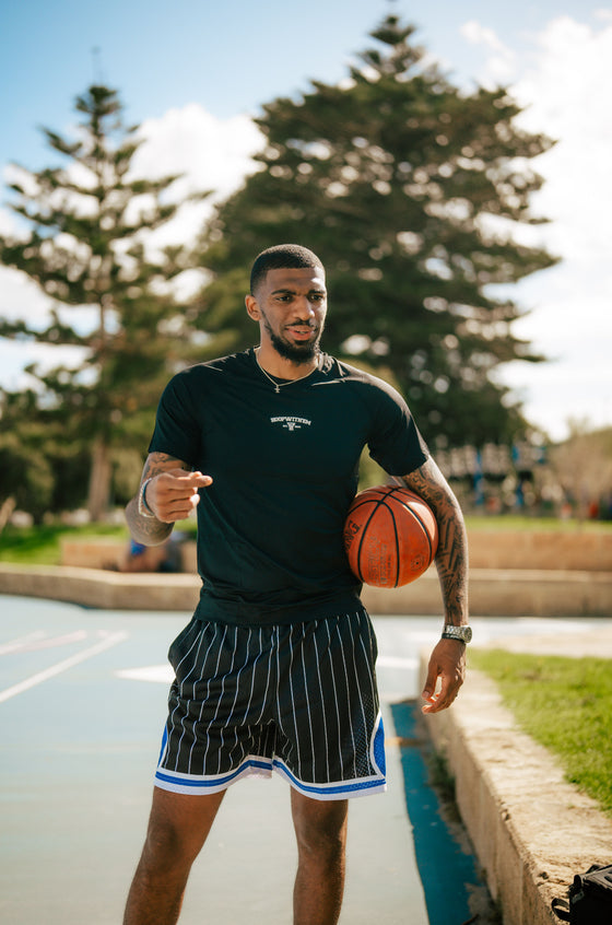 Dri-fit shirt black (middle logo)